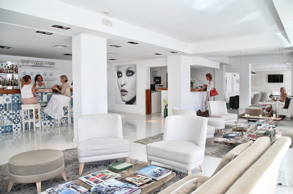 lobby-at-zherohotelmallorca (1)