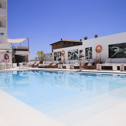 pool-area-at-zherohotelmallorc (3)