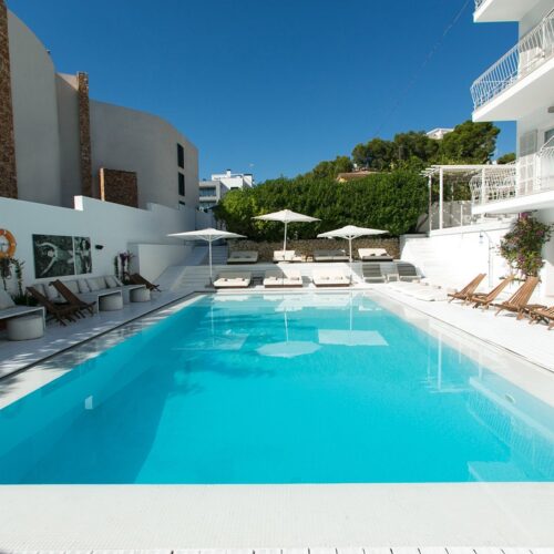 pool-area-at-zherohotelmallorc (4)